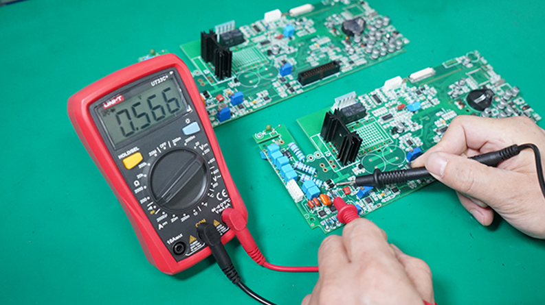 Multimetro Digital Con Pantalla Lcd